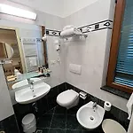 Steno Hotel 3*